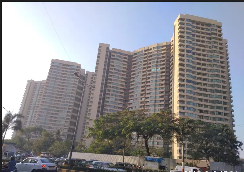 Oberoi Splendor — Andheri East (1)
