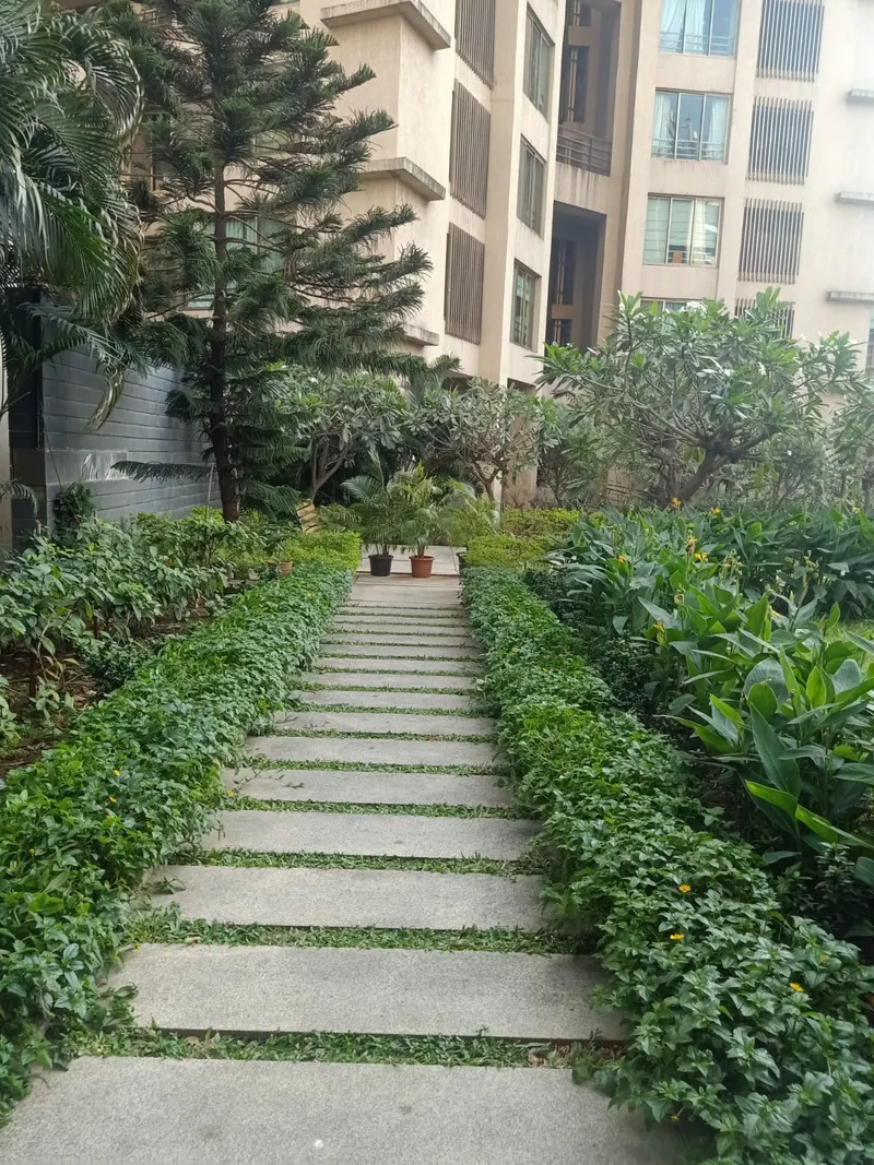 Oberoi Springs — Andheri West (4)