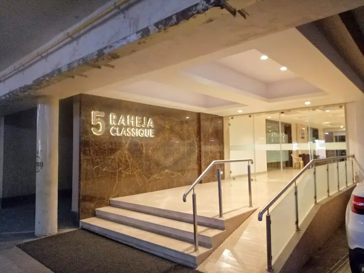 Raheja Classique 5 — Andheri West