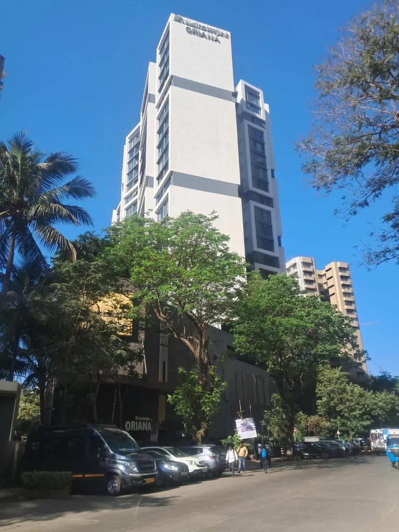 Rustomjee Oriana — Bandra East (2)