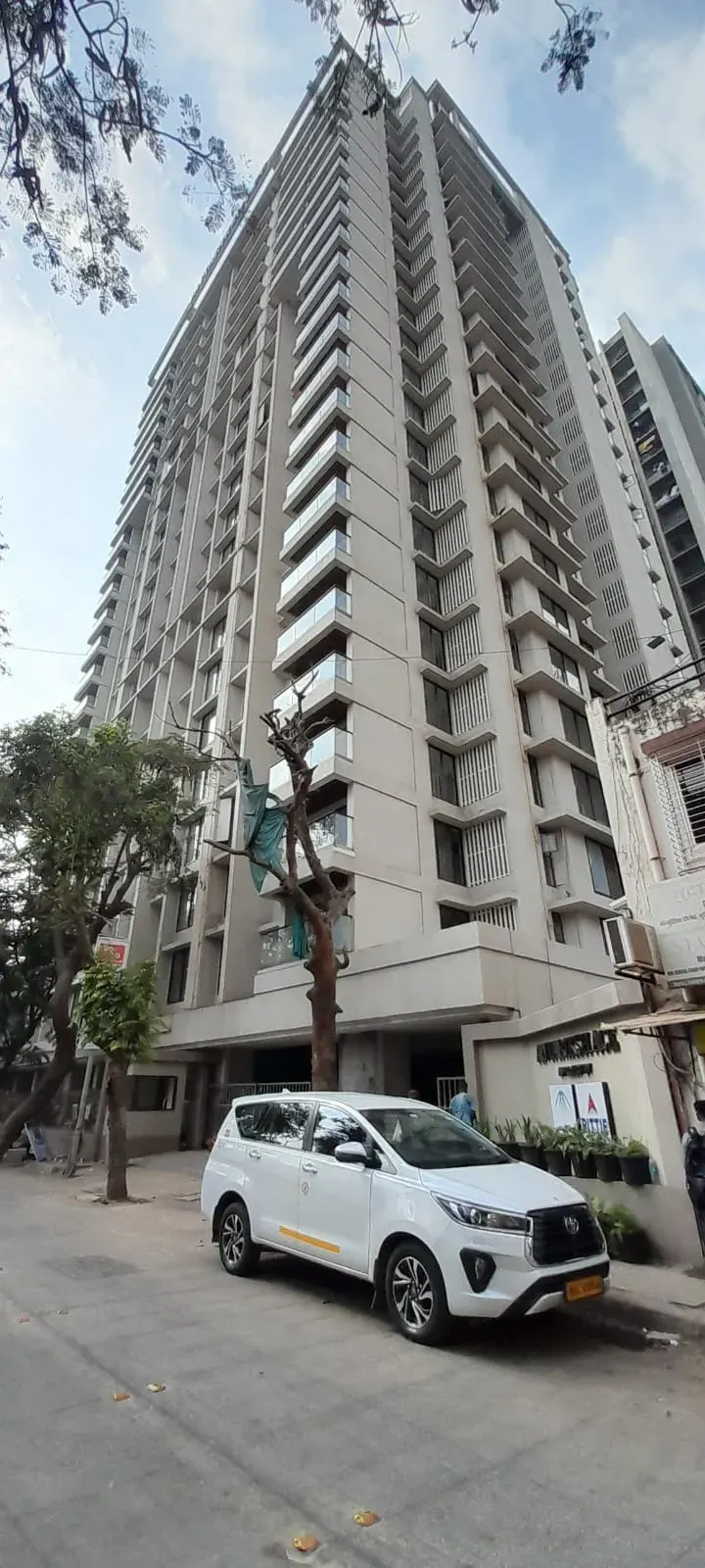 Antariksh Ace — Bandra East (1)