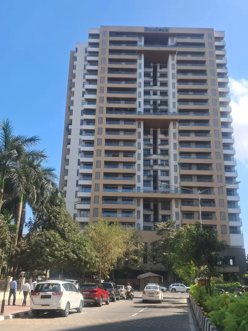 Signia Isles — Bandra East (2)