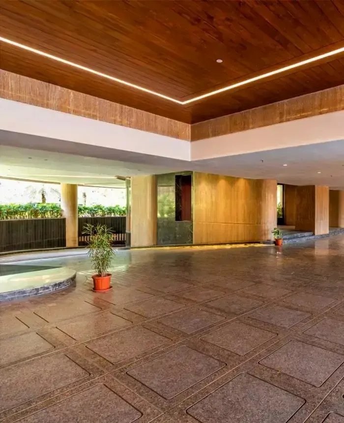 Signia Pearl — Bandra East (8)