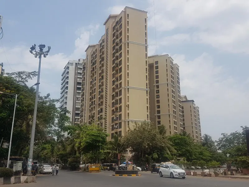 Raheja Windermere — Andheri West (1)