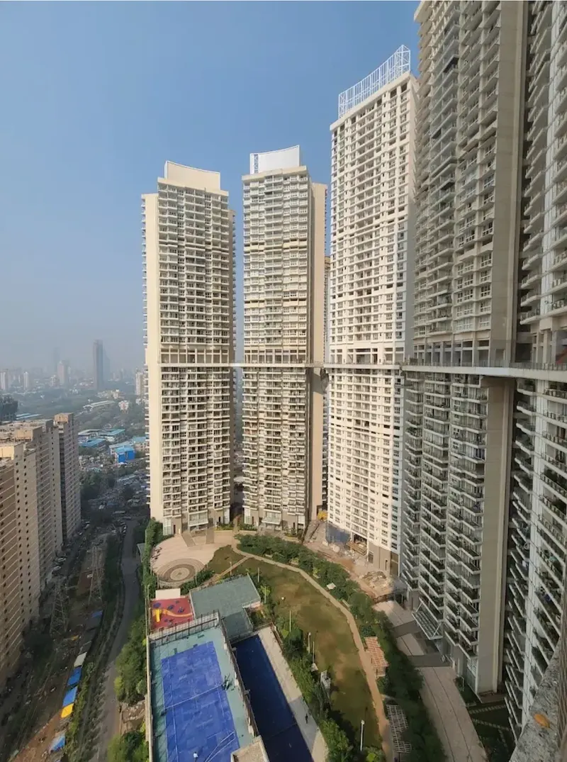 Crescent Bay — Parel (2)