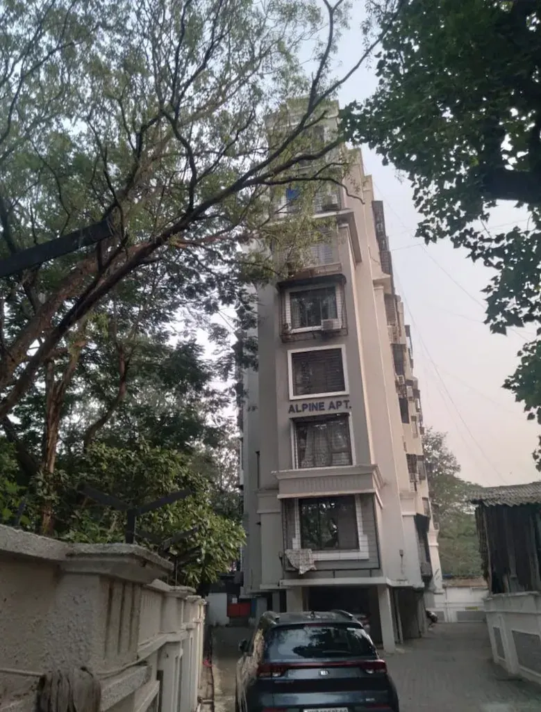 Alpine Apartment — Chembur (1)