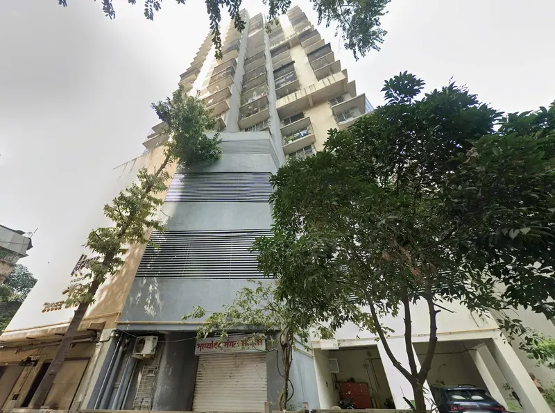 Sugee Hiranya — Dadar West (1)