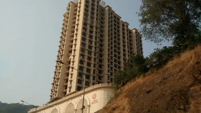Mayfair Hillcrest — Vikhroli (1)
