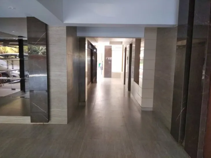 Silver Beach Apartment — Juhu (4)