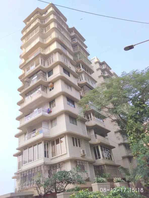 2 BHK Silver Cascade in Bandra West, photo 1