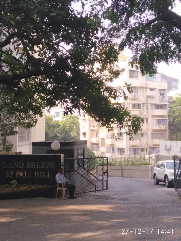 2 BHK Land Breeze in Bandra West