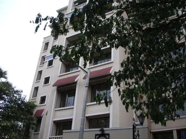 Blue Bell Apartment — Chembur