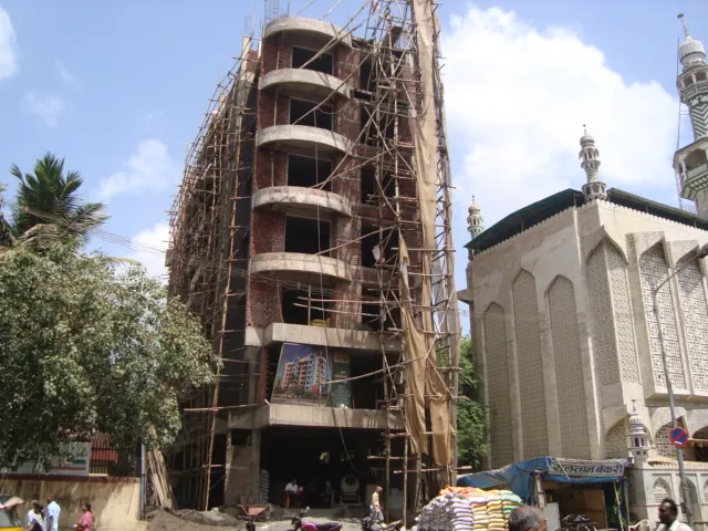 Arch Gold — Kandivali West