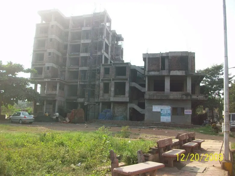 Laxmi Plaza — Thane West (1)