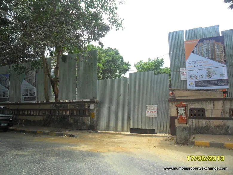 Airport View — Vile Parle East