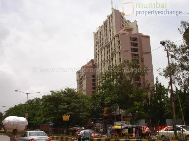 Runwal Heights — Mulund West (5)