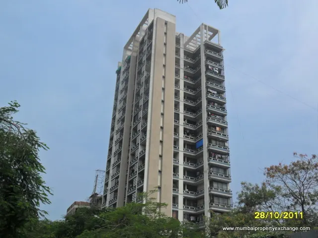 Living Essence — Kandivali East
