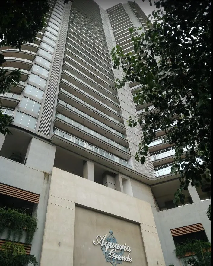 Aquaria Grande — Borivali West