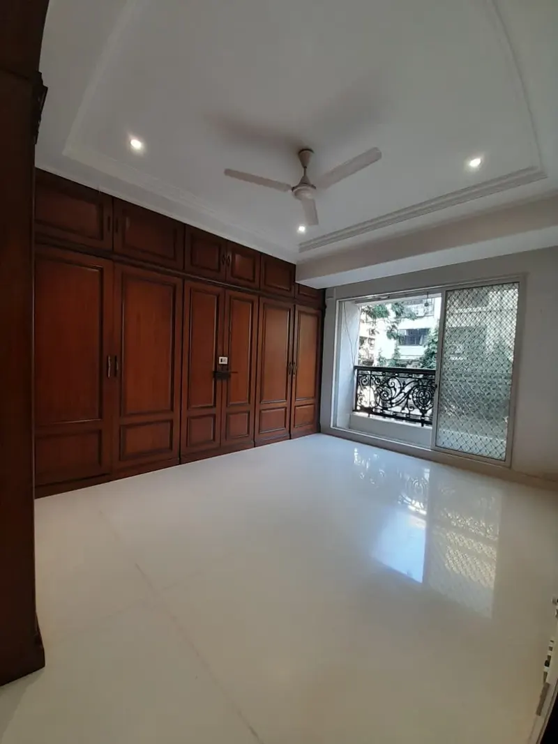 Crystal Apartments — Juhu (6)