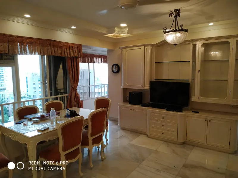 2 BHK Silver Cascade in Bandra West, photo 4