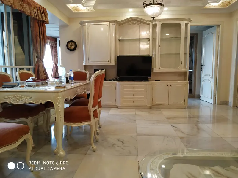 2 BHK Silver Cascade in Bandra West, photo 5