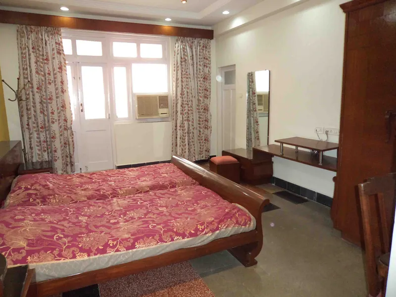 Jorawar Bhavan — Marine Lines
