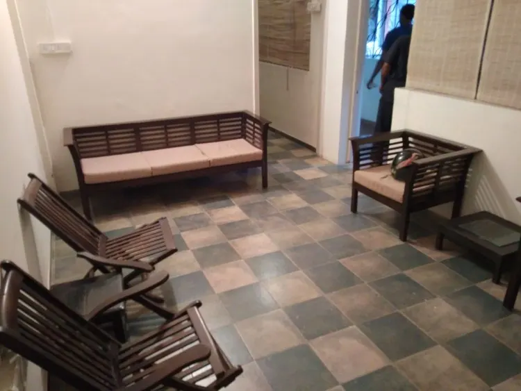 Utility Mansion — Khar West