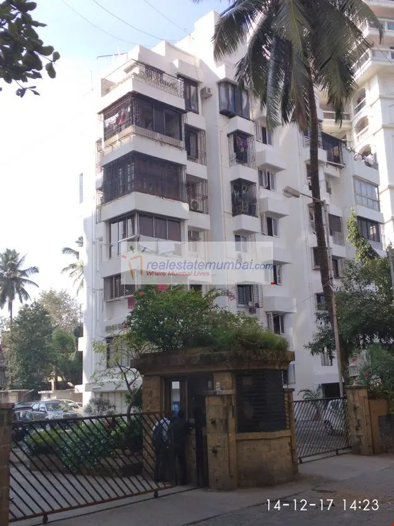 Moon Beam — Bandra West