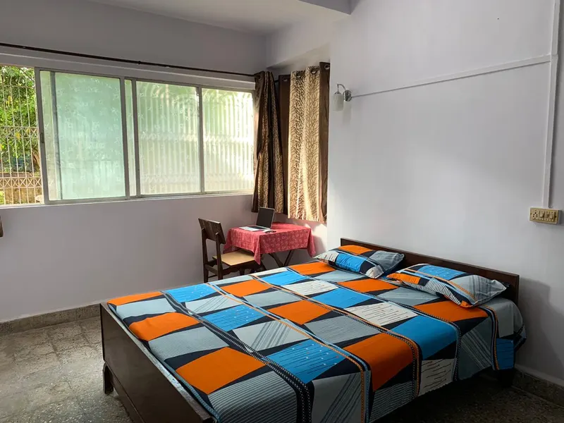 Bina Apartment — Khar West