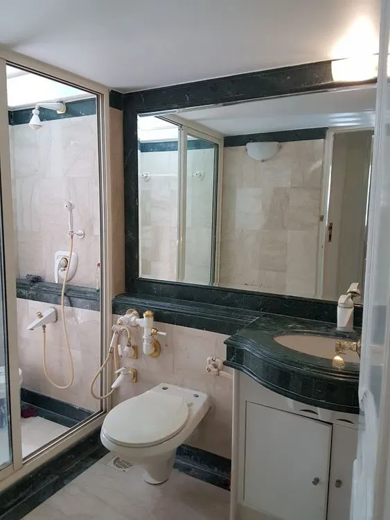 Raheja Grande — Bandra West