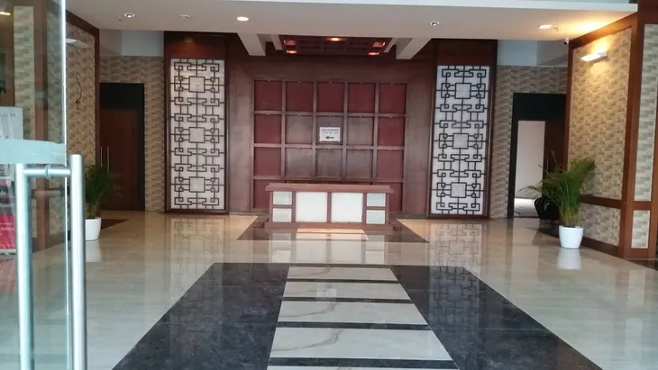 Hubtown Sunstone — Bandra East (6)