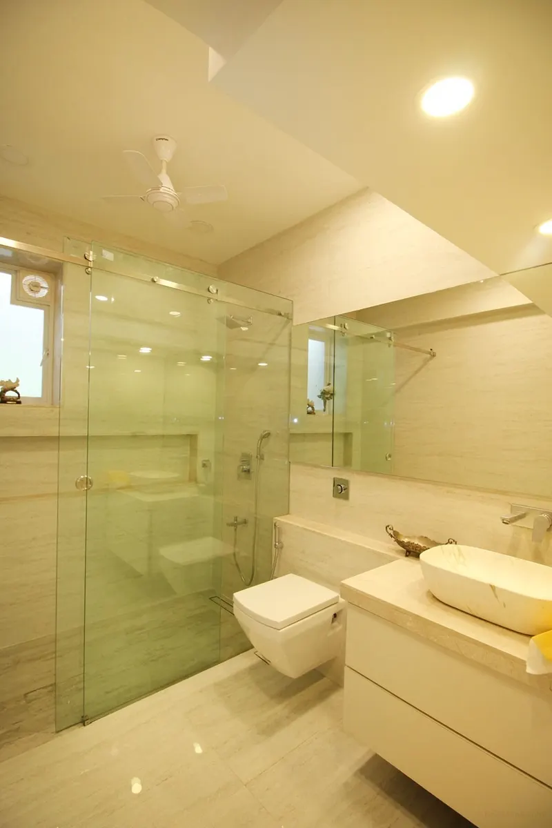 Metropolitan — Bandra West (7)