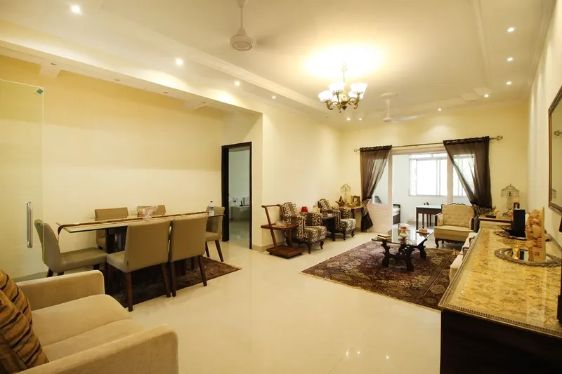 Metropolitan — Bandra West (3)