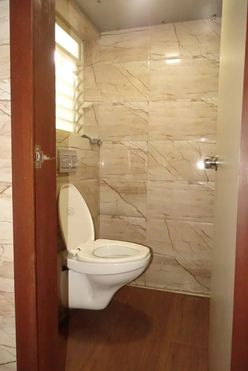 DLH Plaza — Andheri West