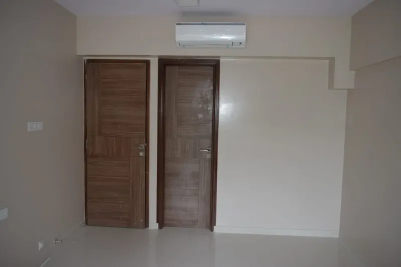 Kabra Centroid — Santacruz East (7)