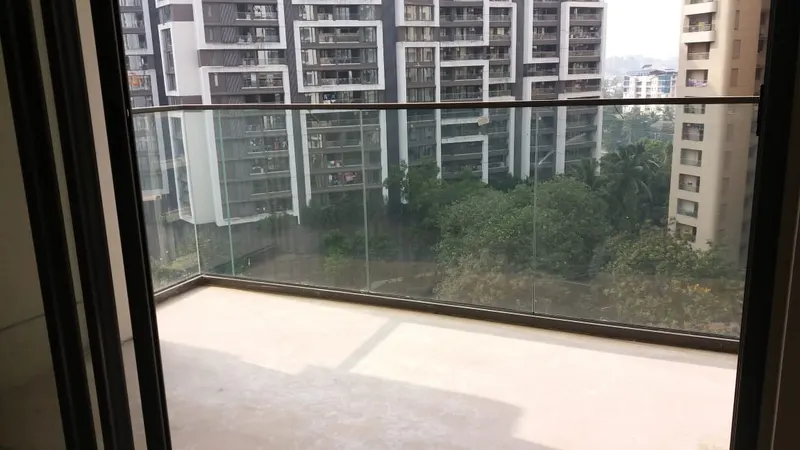 Rustomjee Seasons — Bandra East (5)