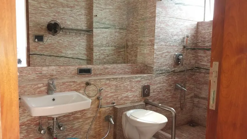 Poonam Apartments — Juhu