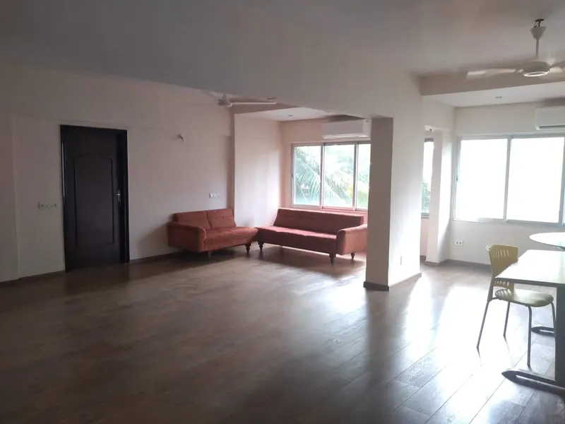 Capri Apartment — Juhu