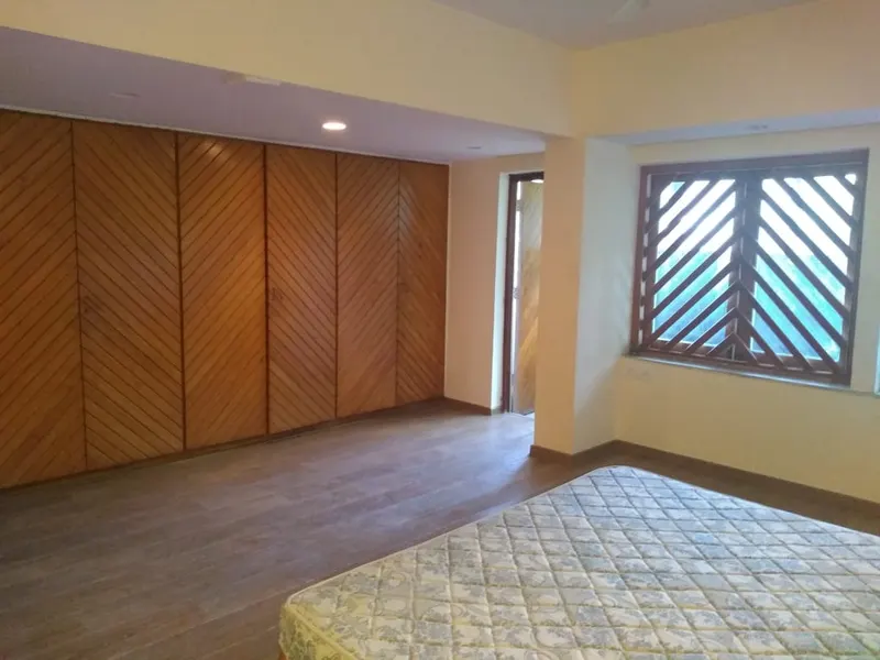 Capri Apartment — Juhu