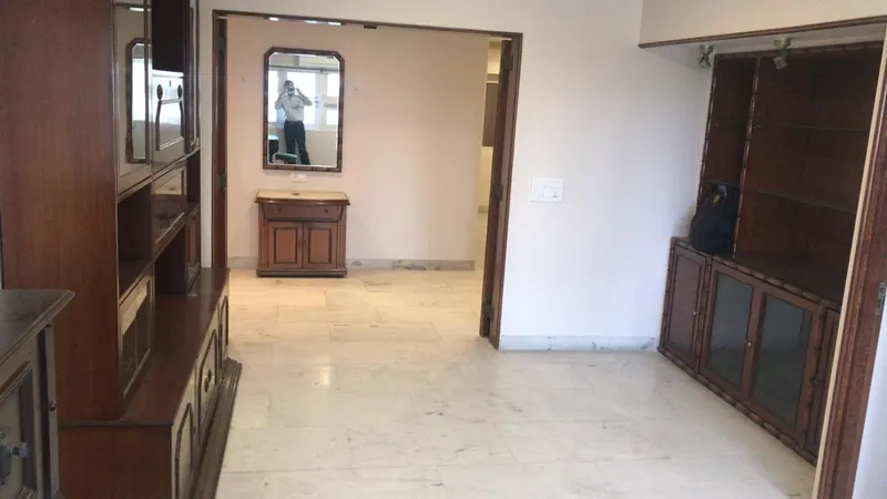 Ashiana Glaxo — Bandra West (4)