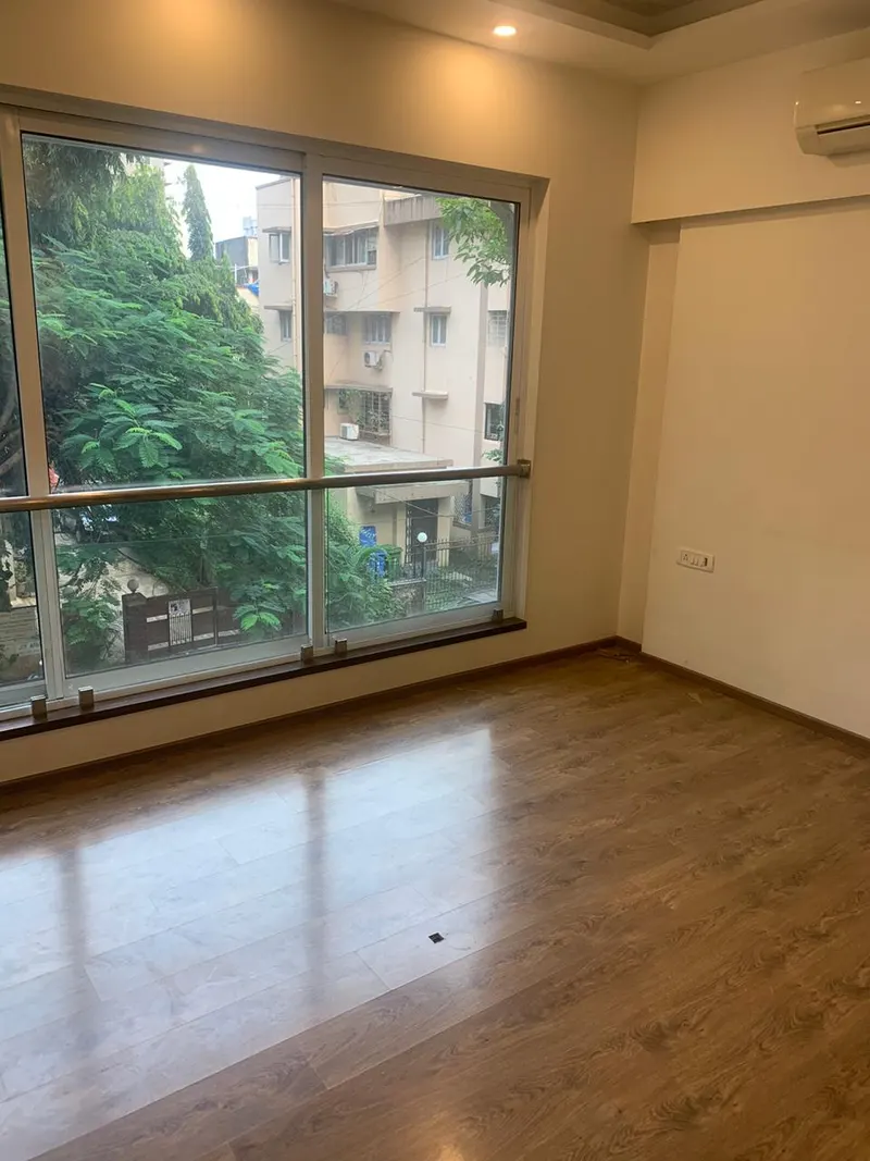 Lalani Fairmont — Khar West (7)