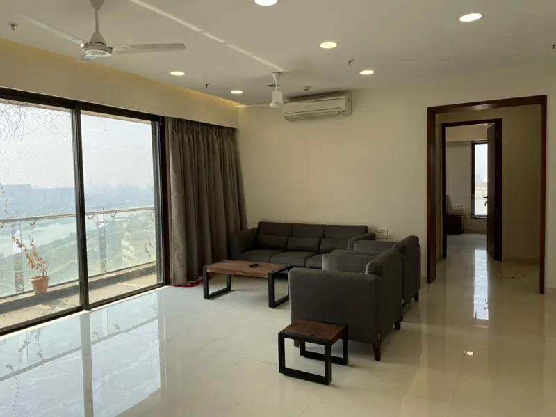 Naman Residency — Bandra East (7)