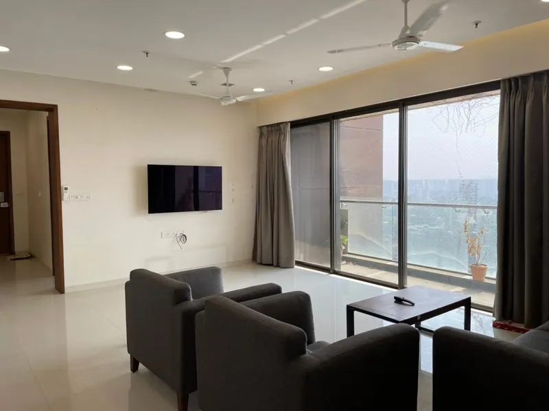 Naman Residency — Bandra East (8)
