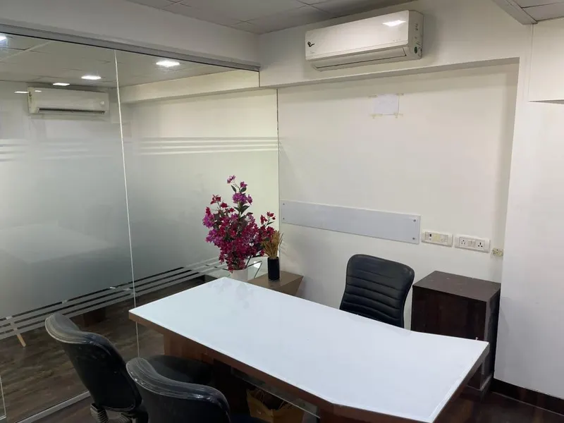 Cosmos Plaza — Andheri West (4)
