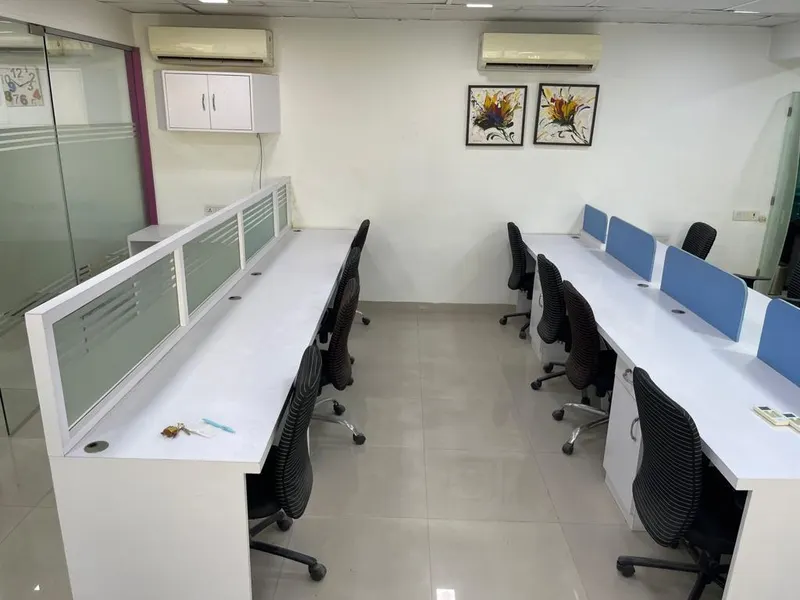 Cosmos Plaza — Andheri West (7)