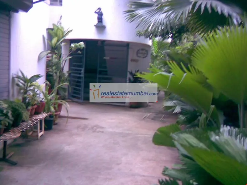Maudestan — Bandra West