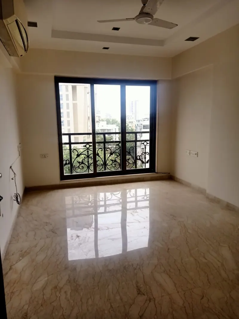 Kukreja Heights — Bandra West