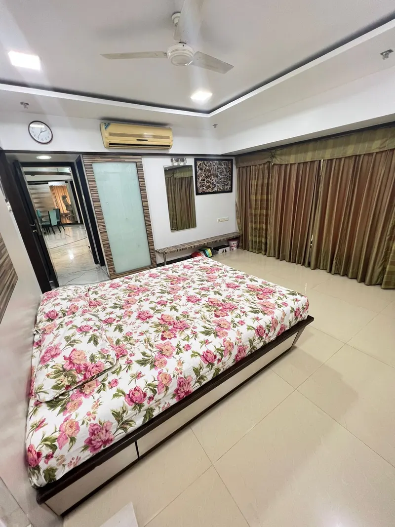 Mayfair Villa — Khar West