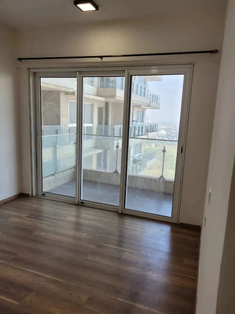 L&T Crescent Bay — Parel (8)