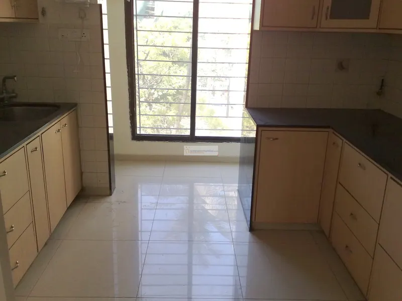 Flora — Khar West
